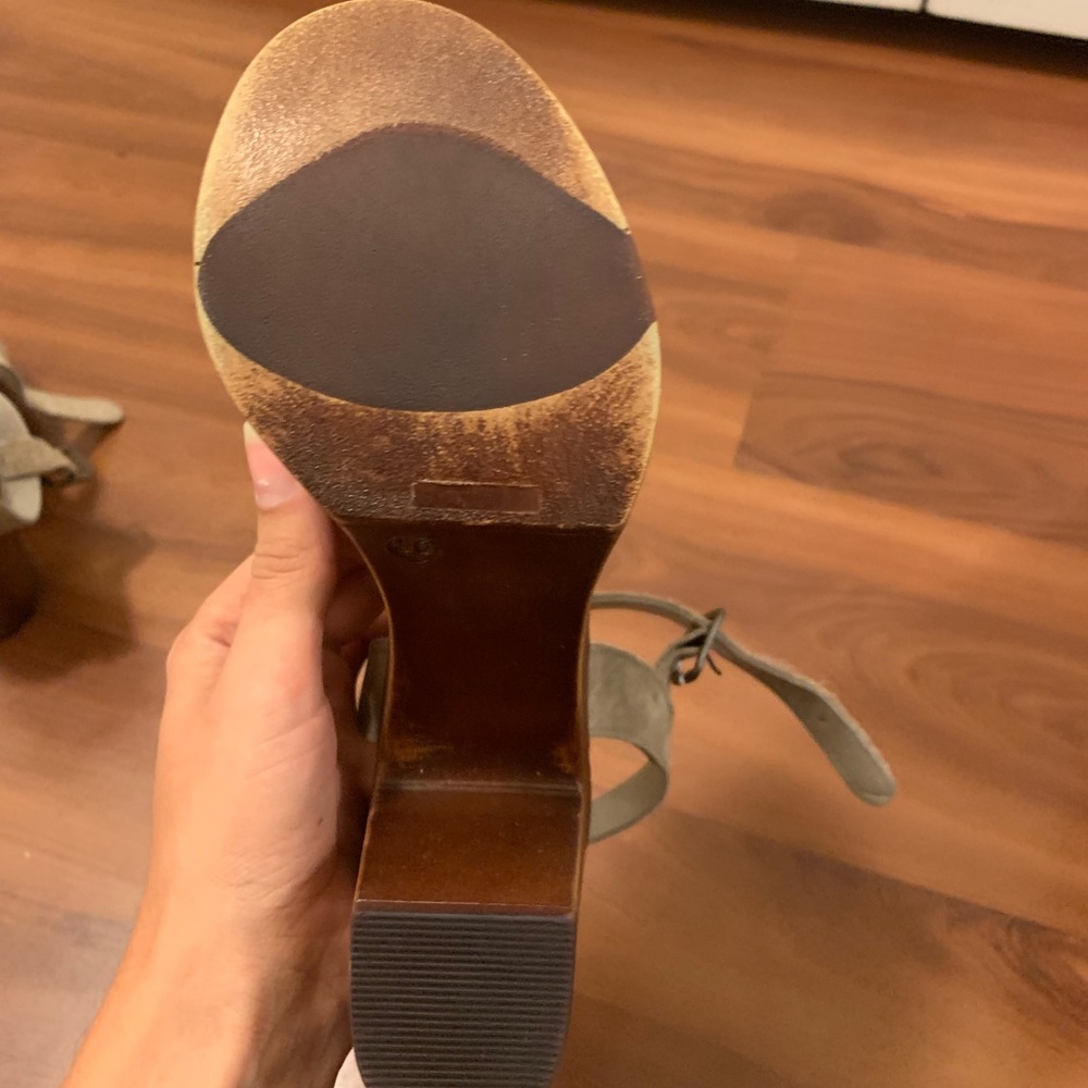 Steve Madden Lulla Platform Heels - Picture 5 of 5